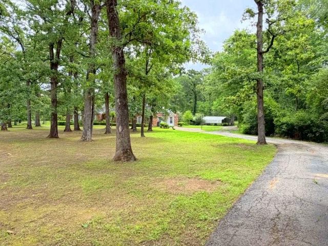 1123 Creekwood Street, Crockett, TX 75835