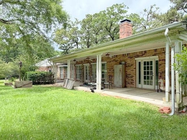 1123 Creekwood Street, Crockett, TX 75835