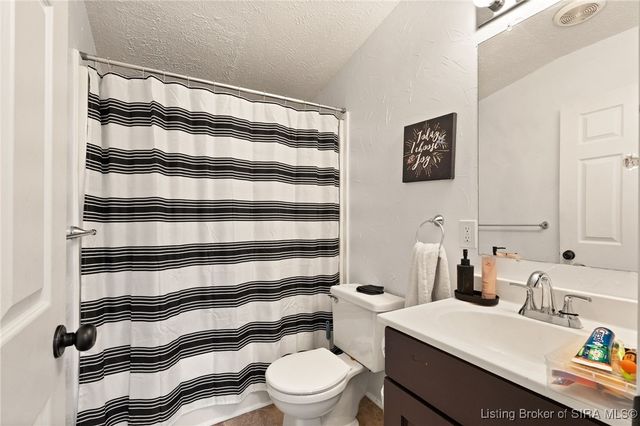 5137 N Vanlaningham Road, Milltown, IN 47145