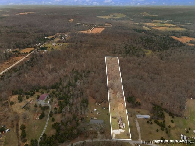 5137 N Vanlaningham Road, Milltown, IN 47145