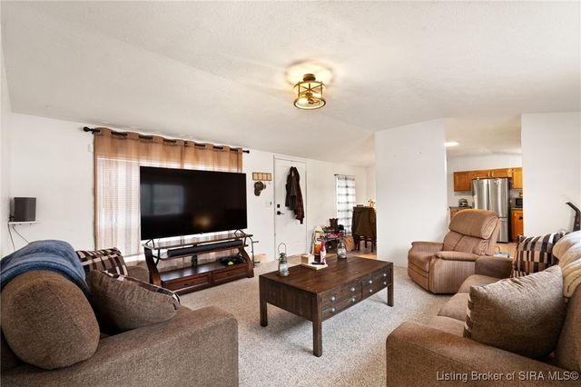 5137 N Vanlaningham Road, Milltown, IN 47145