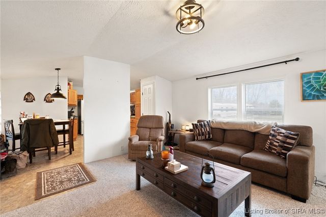 5137 N Vanlaningham Road, Milltown, IN 47145