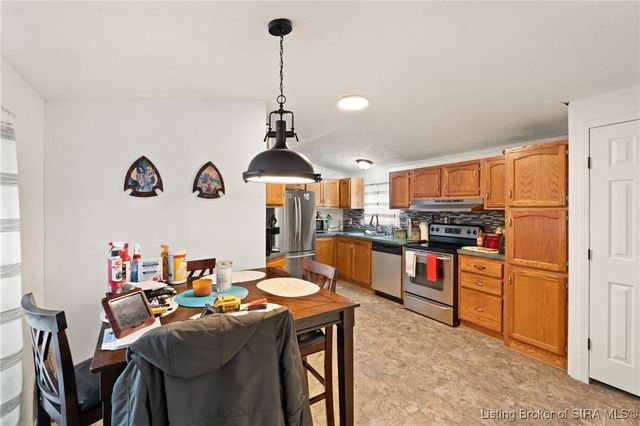 5137 N Vanlaningham Road, Milltown, IN 47145