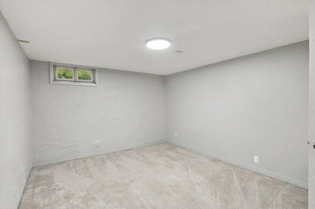 1421 E Kinkaid St, Wichita, KS 67211