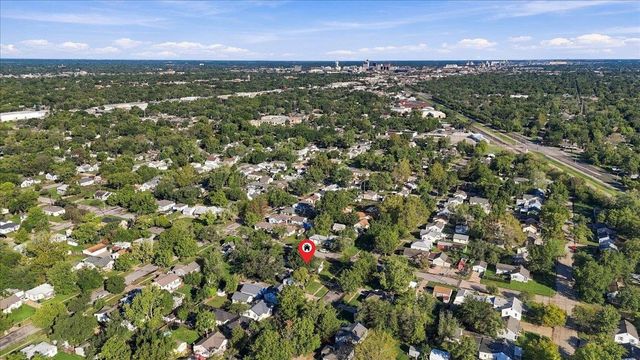 1421 E Kinkaid St, Wichita, KS 67211