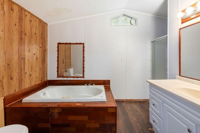 13173 S Lee Shore Drive, Willis, TX 77318