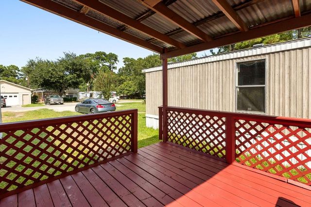 13173 S Lee Shore Drive, Willis, TX 77318