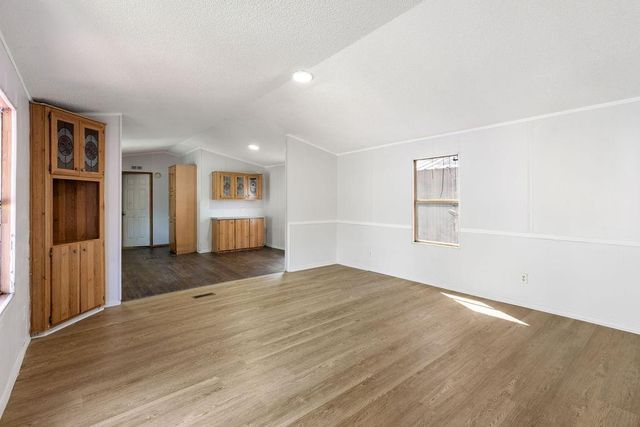 13173 S Lee Shore Drive, Willis, TX 77318