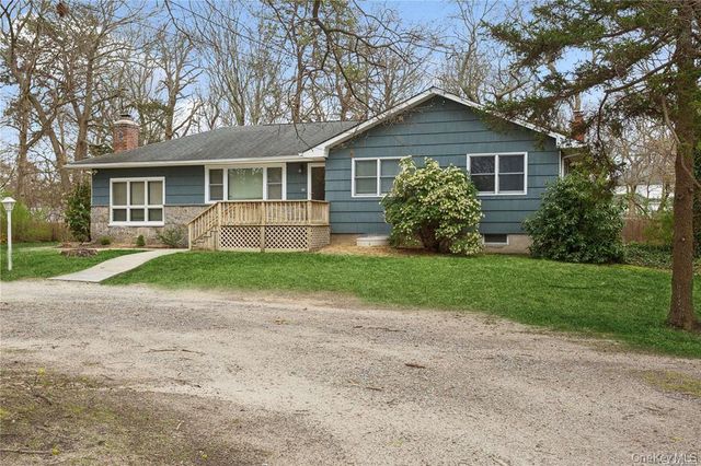 50 Laurelton Avenue, Selden, NY 11784