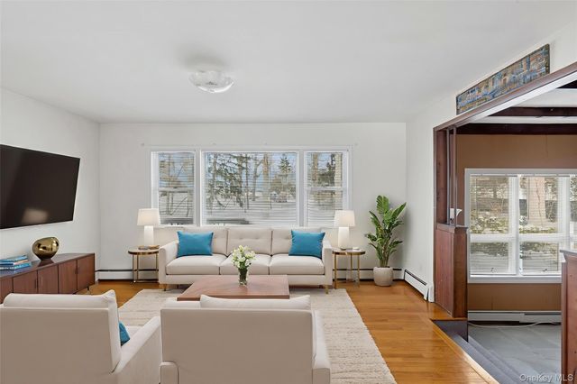 50 Laurelton Avenue, Selden, NY 11784