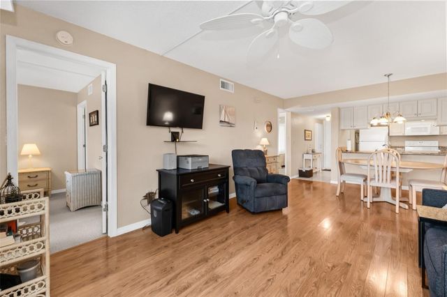 4000 OAKVIEW DRIVE L4, Port Charlotte, FL 33980