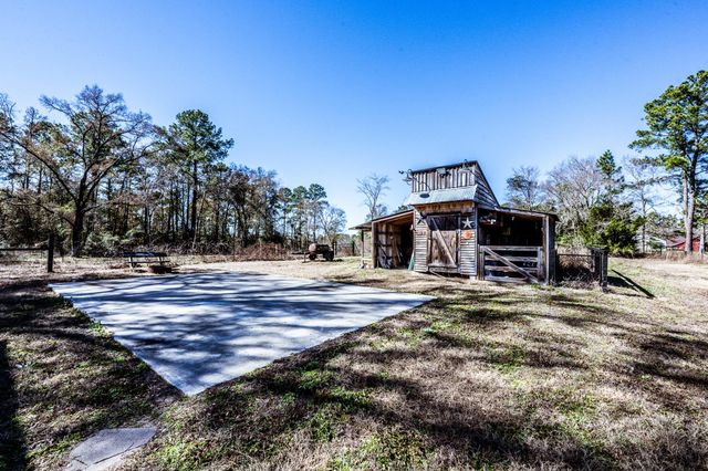 2991 State Highway 75 N, Huntsville, TX 77320