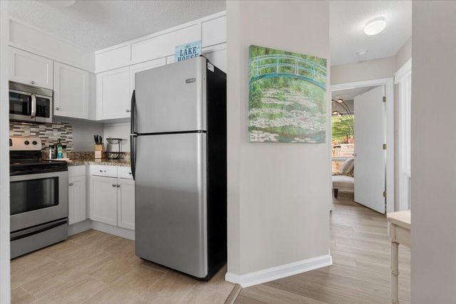 1206 Nature LN, Union Hall, VA 24176