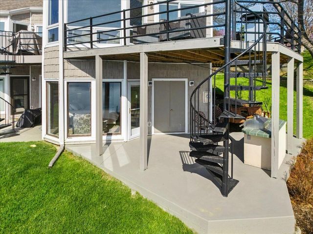 1206 Nature LN, Union Hall, VA 24176