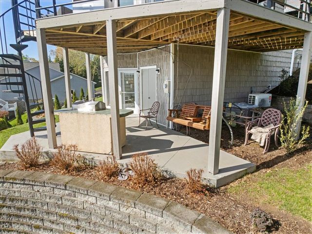 1206 Nature LN, Union Hall, VA 24176
