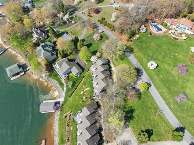 1206 Nature LN, Union Hall, VA 24176