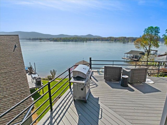 1206 Nature LN, Union Hall, VA 24176