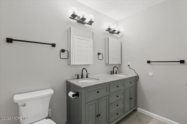 109 Larkspur Lane, Jackson, NJ 08527