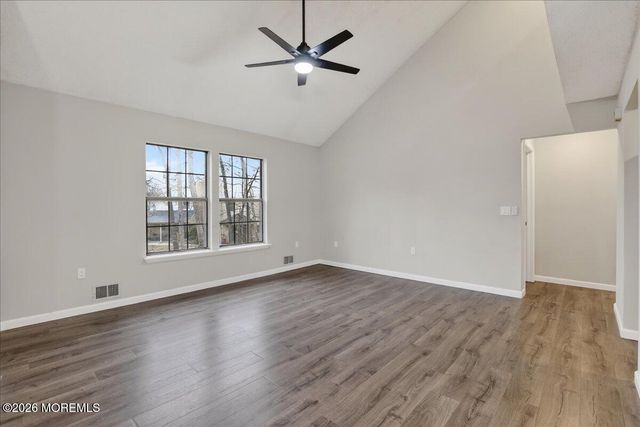 109 Larkspur Lane, Jackson, NJ 08527