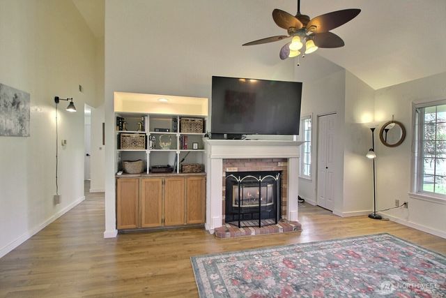 27720 128th Place SE, Kent, WA 98030