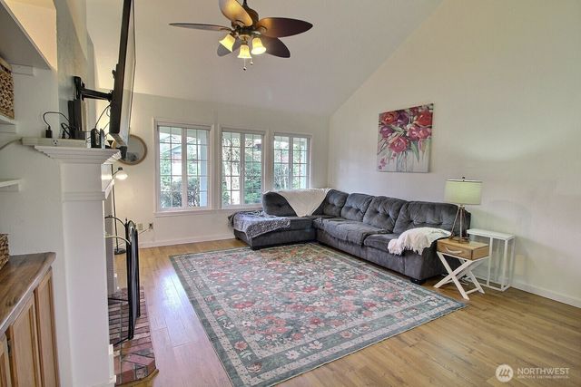 27720 128th Place SE, Kent, WA 98030