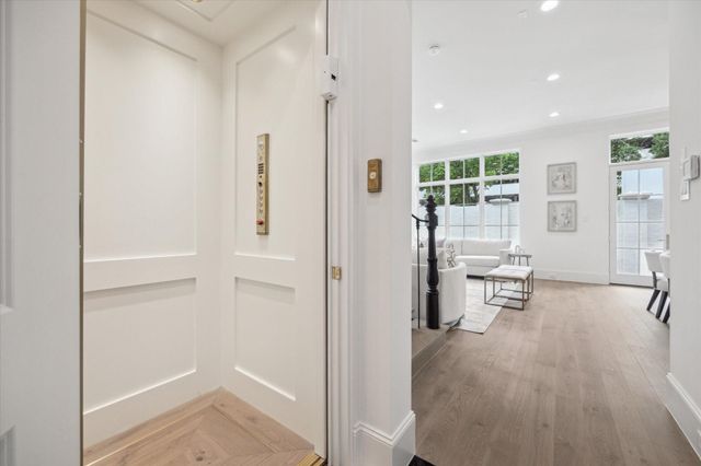 27 Wentworth Place Lane, Houston, TX 77027