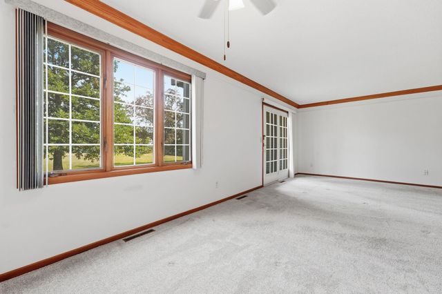 1063 Duckwood Drive 102, Eagan, MN 55123