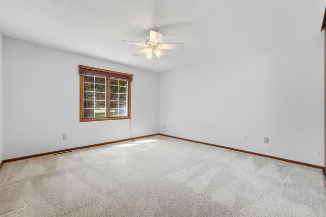 1063 Duckwood Drive 102, Eagan, MN 55123