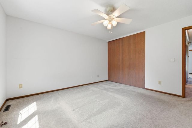 1063 Duckwood Drive 102, Eagan, MN 55123