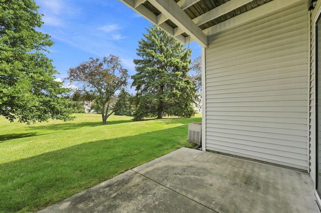 1063 Duckwood Drive 102, Eagan, MN 55123