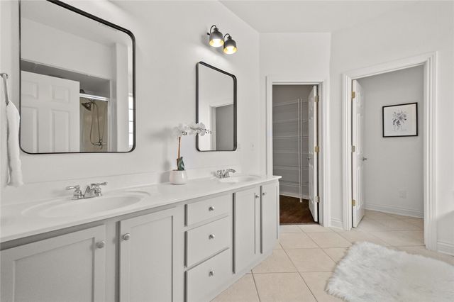 2306 SW Clover Court, Bentonville, AR 72712
