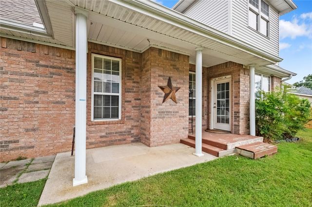 2306 SW Clover Court, Bentonville, AR 72712