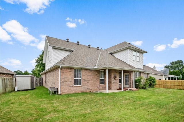 2306 SW Clover Court, Bentonville, AR 72712