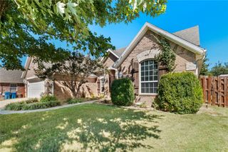 2306 SW Clover Court, Bentonville, AR 72712