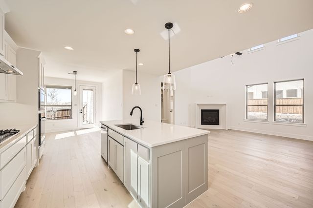 6040 Davis Knoll, Fort Worth, TX 76126