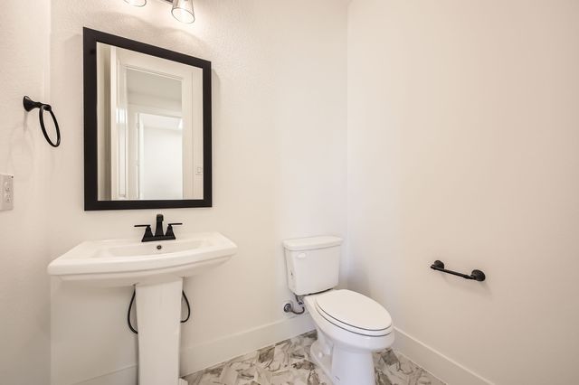 6040 Davis Knoll, Fort Worth, TX 76126