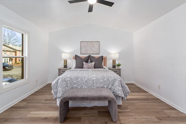 513 Williamsburg Dr, Nashville, TN 37214
