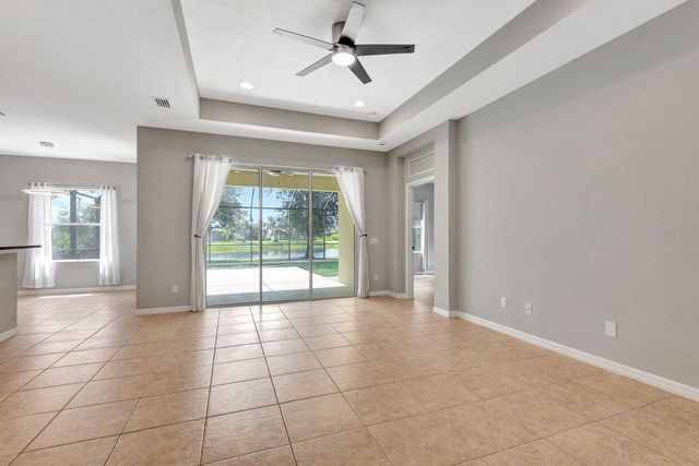 5005 TORREY PINES RUN, Bradenton, FL 34211