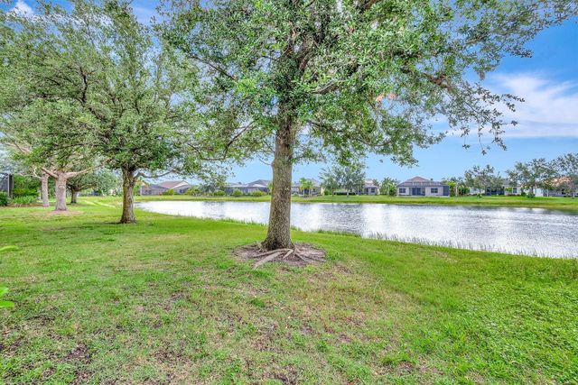 5005 TORREY PINES RUN, Bradenton, FL 34211