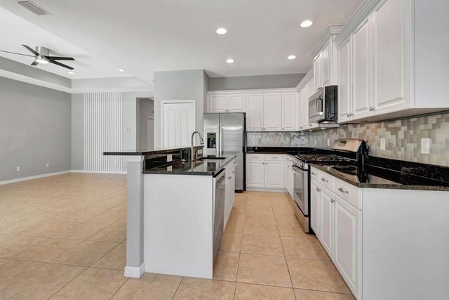 5005 TORREY PINES RUN, Bradenton, FL 34211