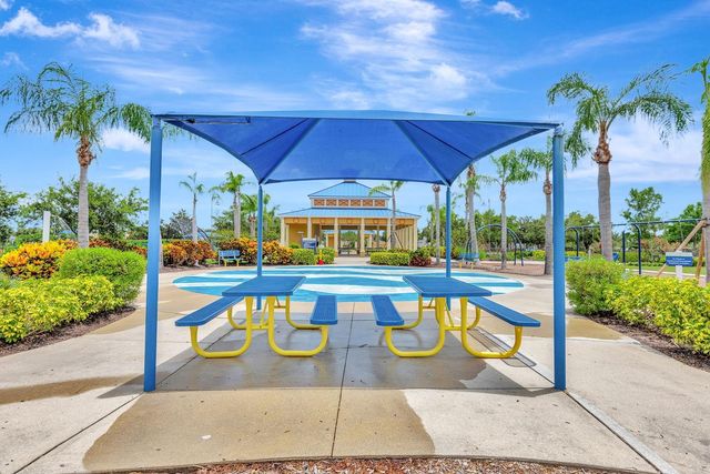 5005 TORREY PINES RUN, Bradenton, FL 34211