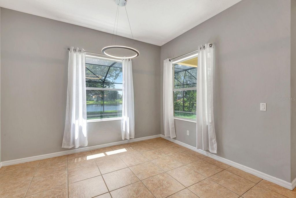 Image 11 of property listing at 5005 TORREY PINES RUN, Bradenton, FL 34211