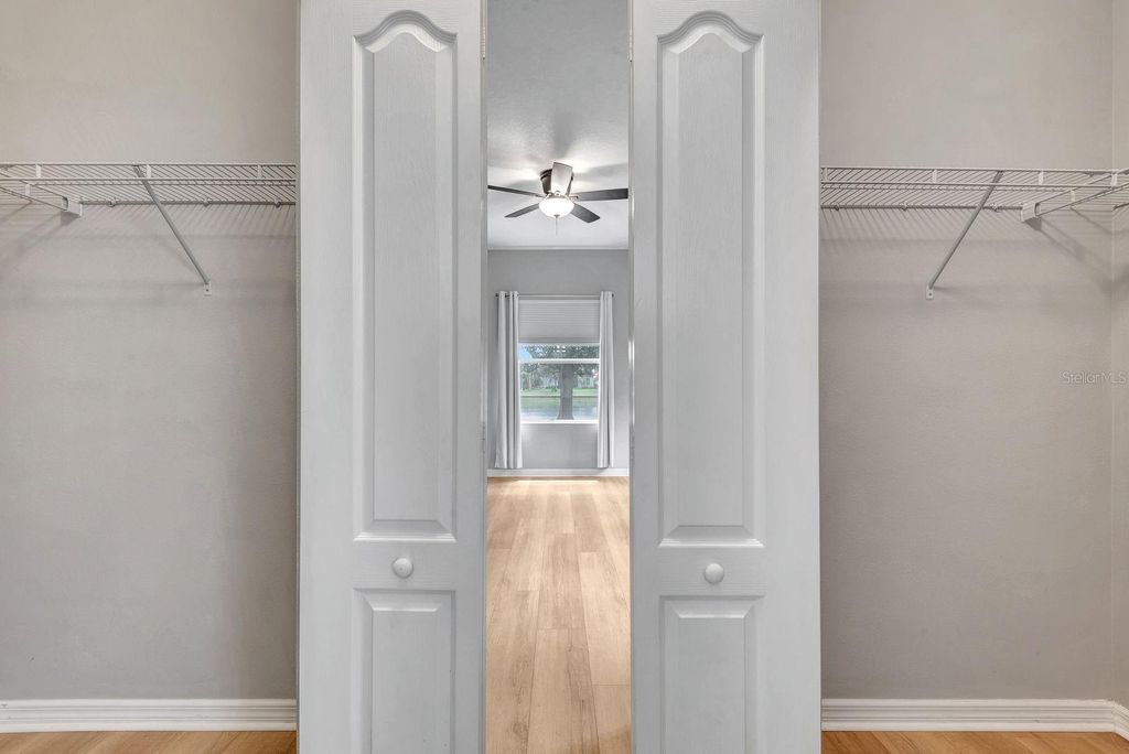 Image 18 of property listing at 5005 TORREY PINES RUN, Bradenton, FL 34211