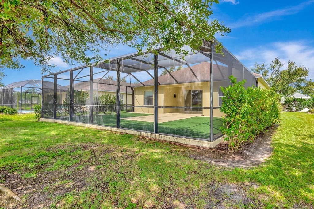 Image 52 of property listing at 5005 TORREY PINES RUN, Bradenton, FL 34211