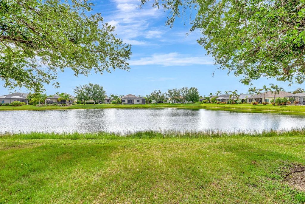 Image 53 of property listing at 5005 TORREY PINES RUN, Bradenton, FL 34211