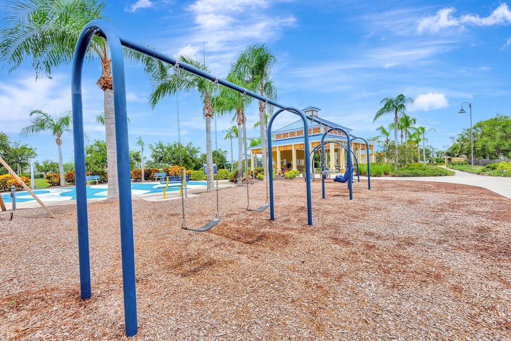 Image 71 of property listing at 5005 TORREY PINES RUN, Bradenton, FL 34211