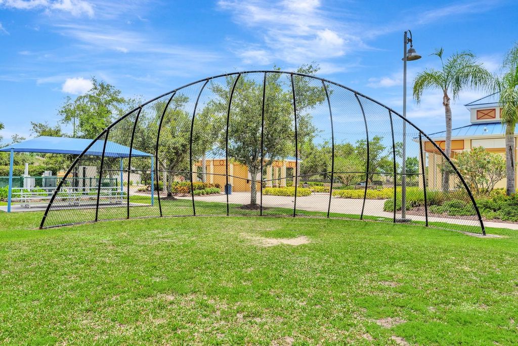 Image 81 of property listing at 5005 TORREY PINES RUN, Bradenton, FL 34211