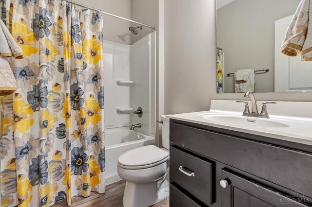 1358 Brookchase Circle, Hamilton Twp, OH 45039