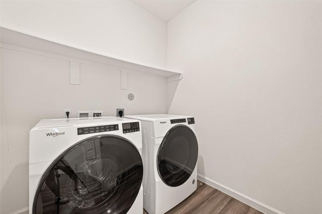 1077 Lacebark Pine Ln, Brookshire, TX 77423