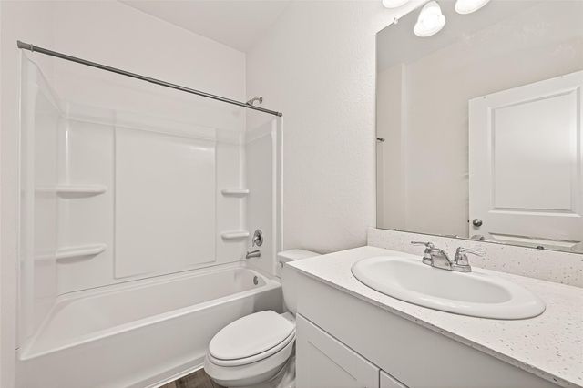 1077 Lacebark Pine Ln, Brookshire, TX 77423